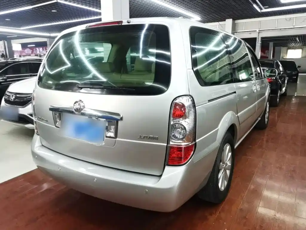 Фото 7 - Buick GL8