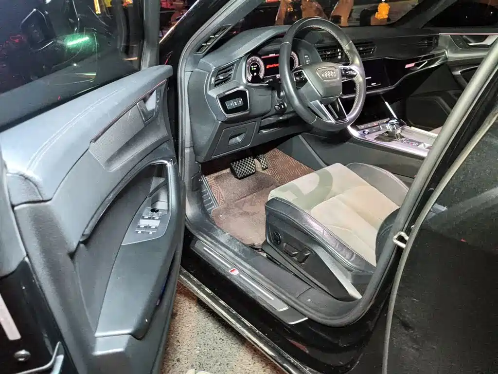Audi A6L New Energy 2020 55 TFSI e quattro фото 17