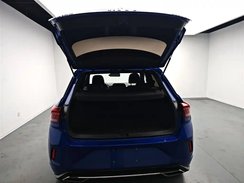 Volkswagen T-ROC 2019 280TSI DSG FWD R-Line Pro фото 19