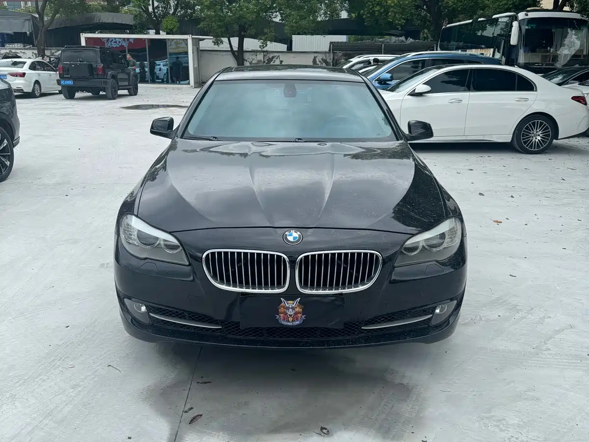 Фото 2 - BMW 5 Series