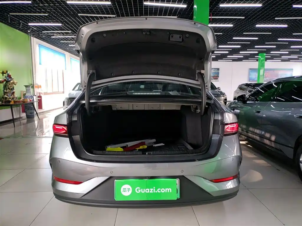 BYD Qin PLUS 2026 DM-i Smart Edition 128KM Progressive фото 19