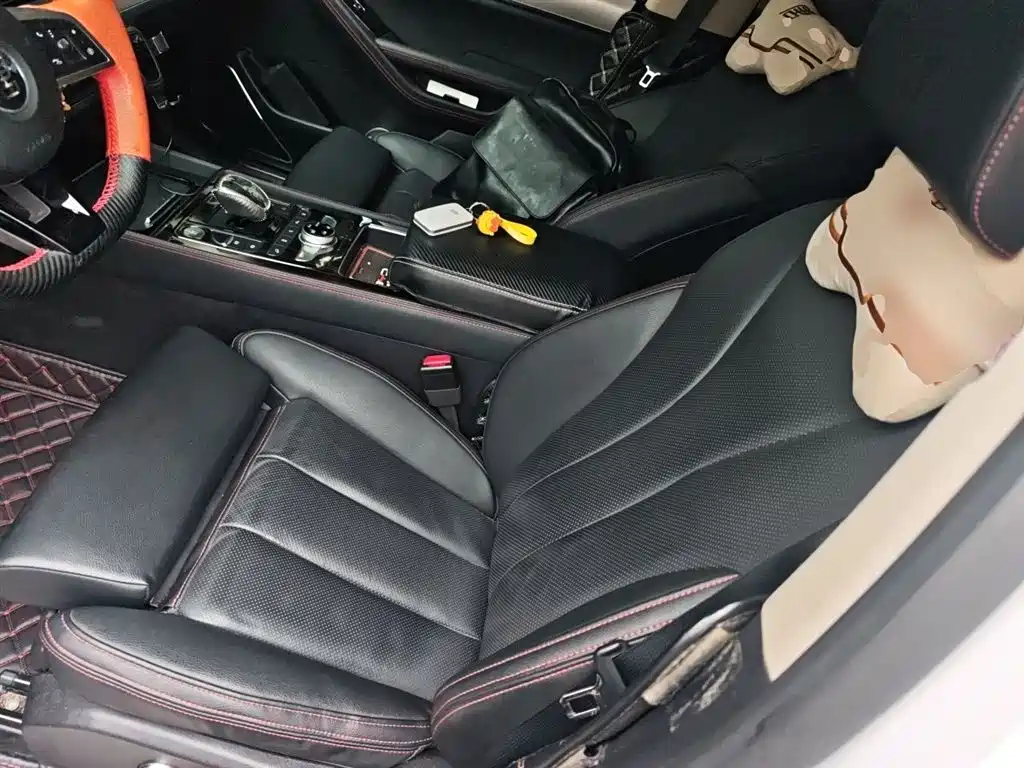 BYD Tang New Energy 2018 DM 2.0T AWD Intelligent Pioneer 7-Seater China V фото 11