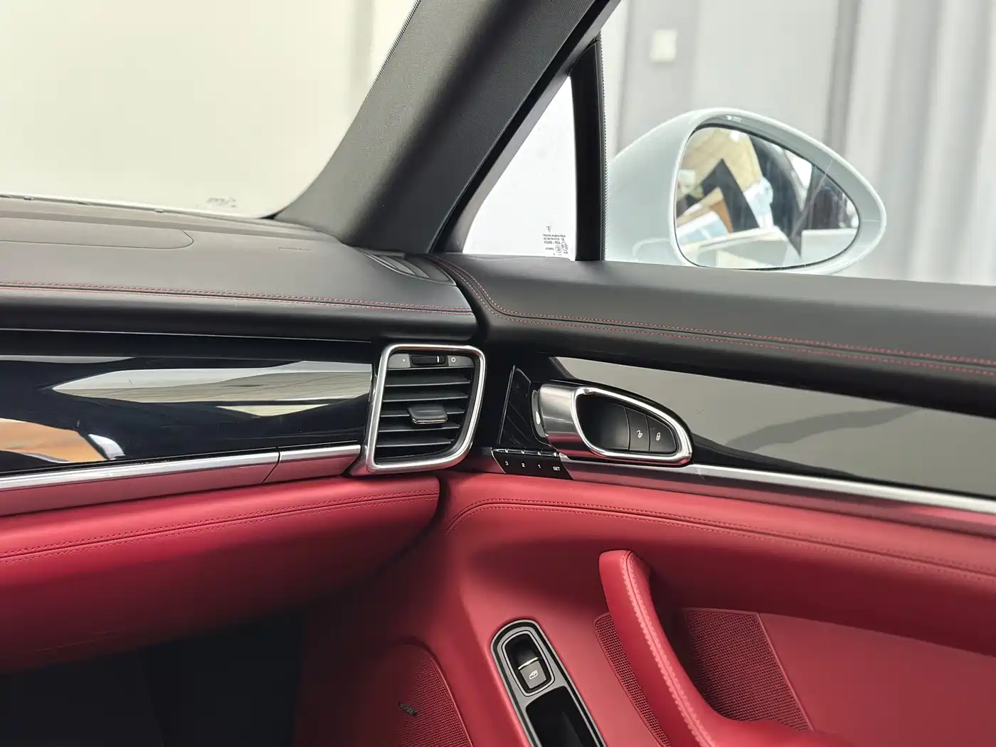 Porsche Panamera 2016 Panamera 4 Executive Edition 3.0T фото 43