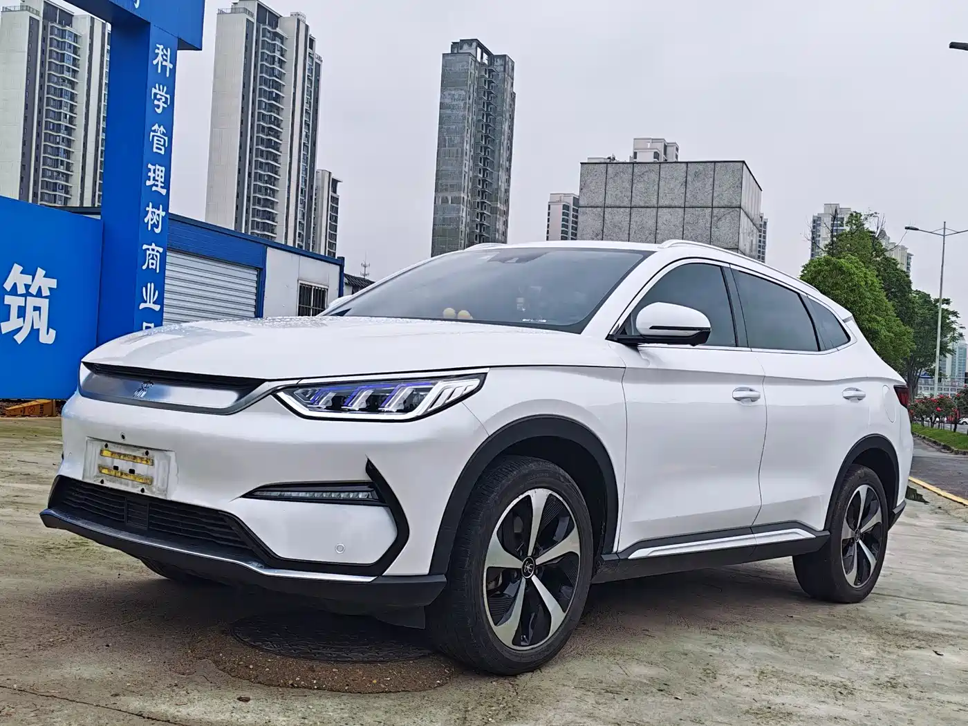 BYD Song PLUS PHEV 2021 EV Premium Model фото 3