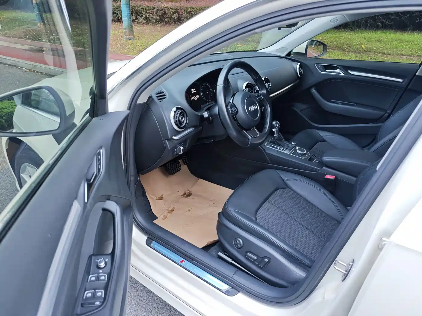 Audi A3 (Import) 2015 2014 Sportback 40 TFSI S line Comfort