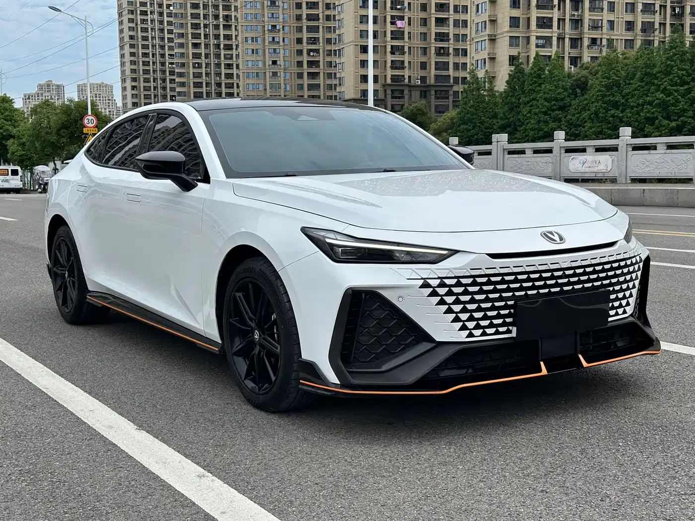 CHANGAN UNI-V