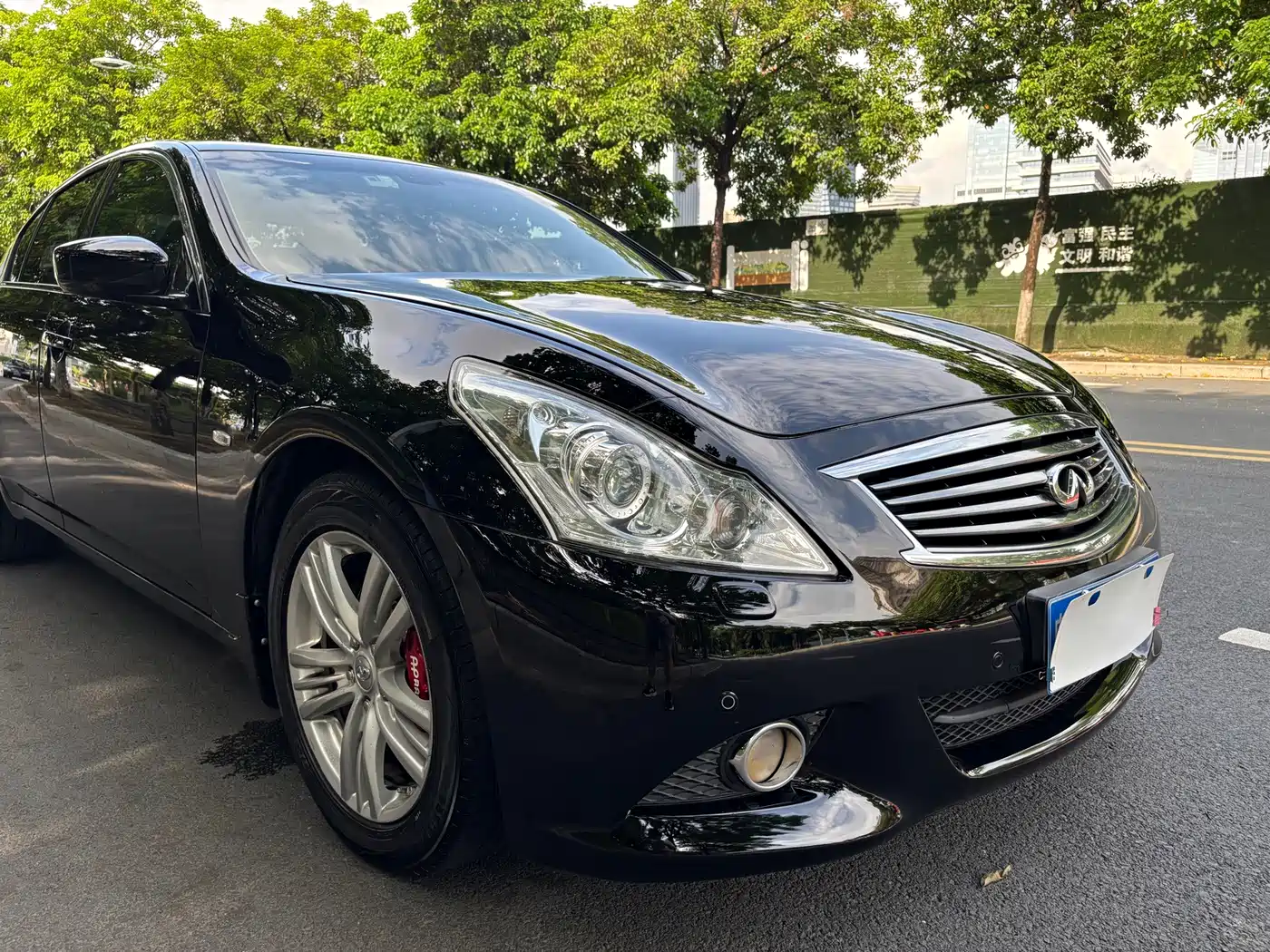 Infiniti G Series 2011 2010 Model G25 Sedan Luxury Sport Edition