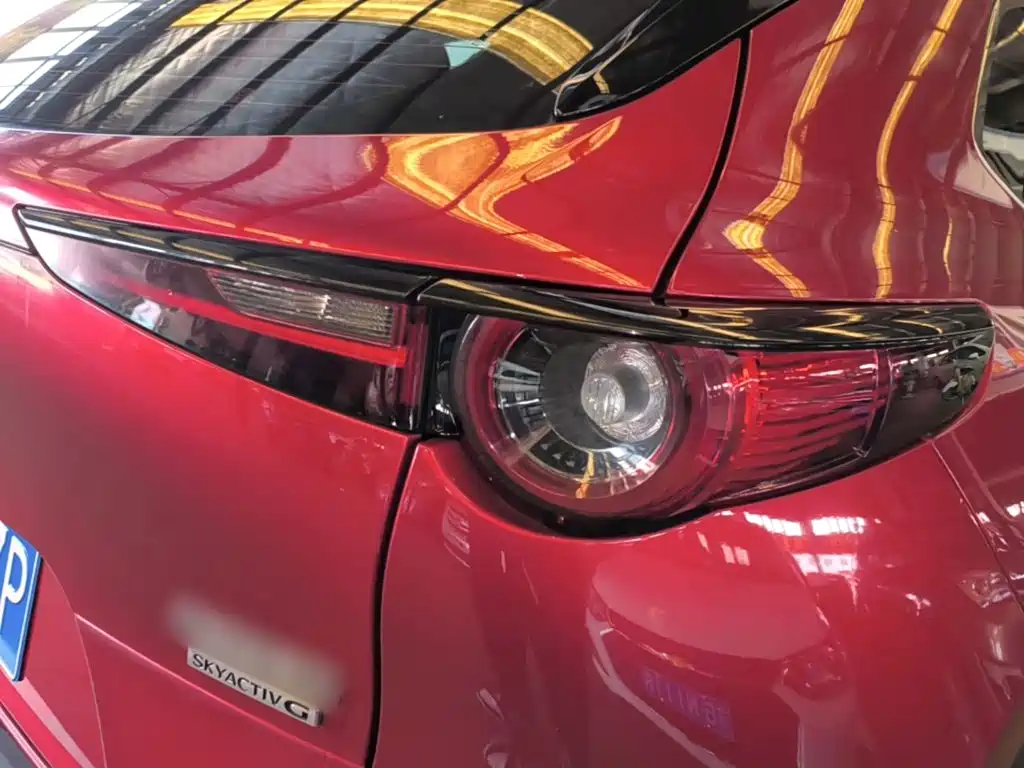 Photo 8 - Mazda CX-30