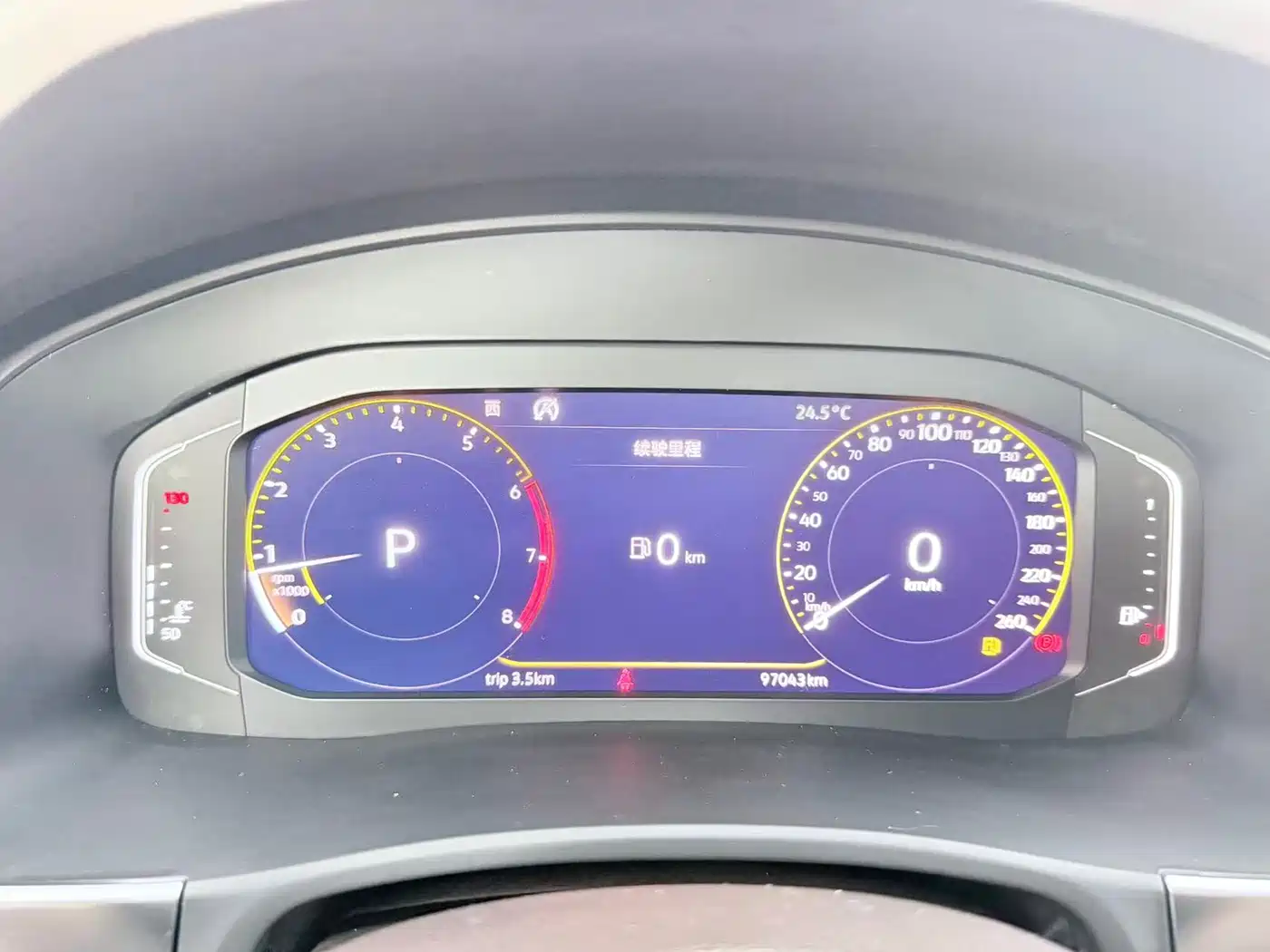 Volkswagen Teramont 2020 330TSI 2WD Luxury China VI фото 10