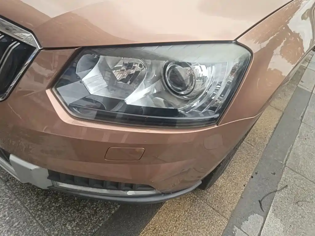 Škoda Yeti 2015 2014 1.8TSI DSG Off-Road Edition