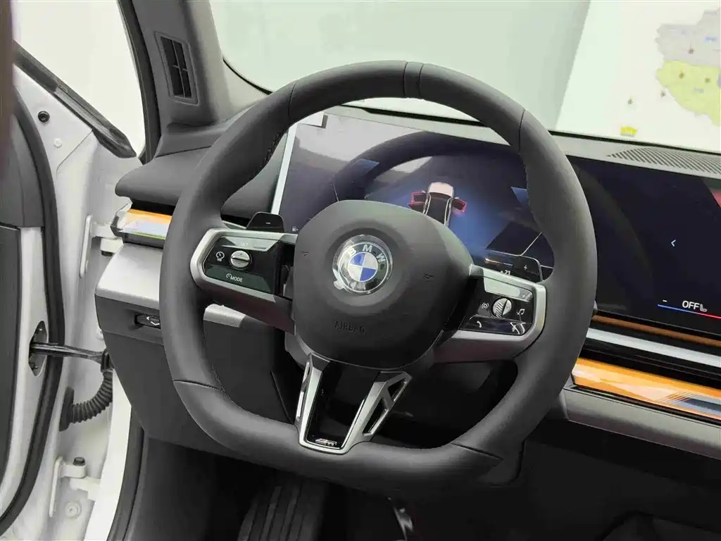 BMW 5 Series 2025 530Li xDrive M Sport Package фото 13