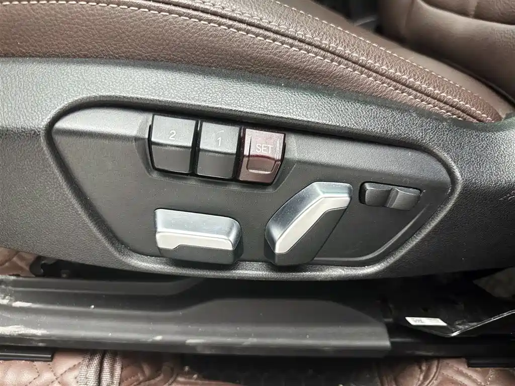 BMW X1 2021 Facelift sDrive20Li Fashion фото 17