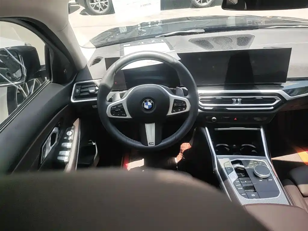 BMW 3 Series 2024 325Li M Sport Shadowline Package фото 17
