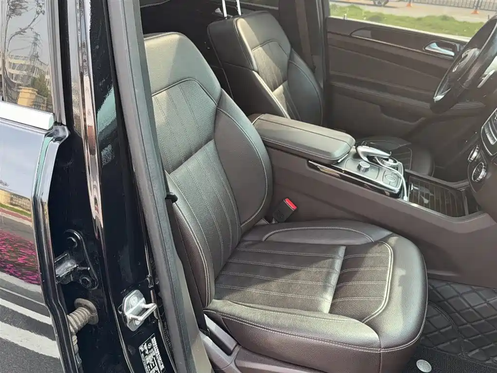 Mercedes-Benz GLS 2018 GLS 400 4MATIC Dynamic фото 21