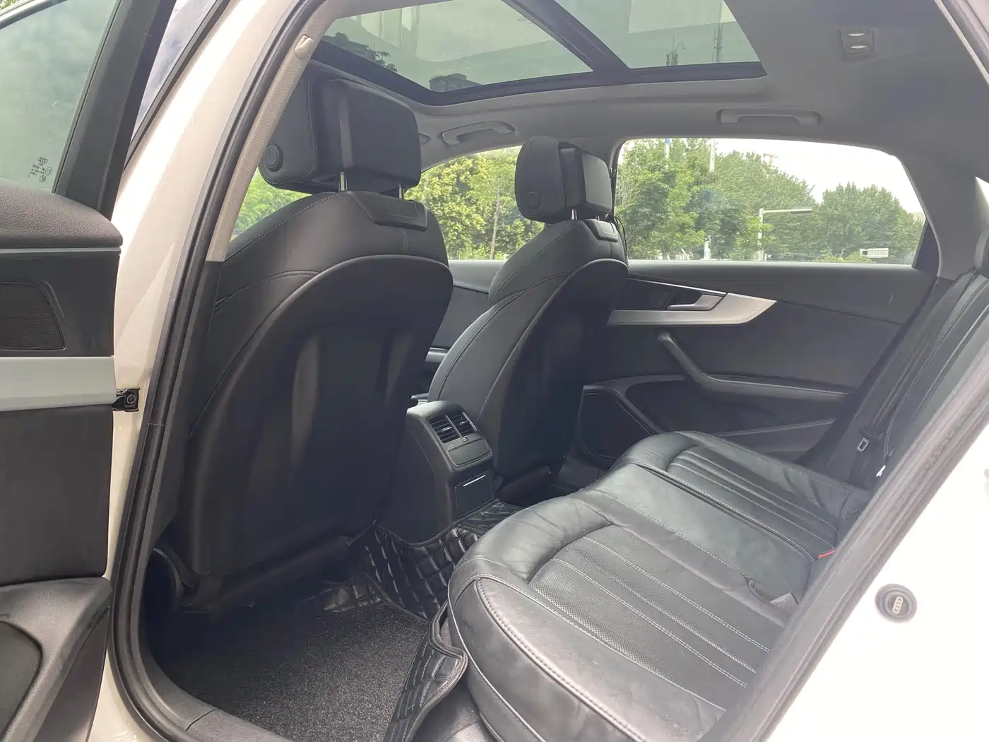 Audi A4L 2020 40 TFSI Fashion Dynamic Edition фото 6