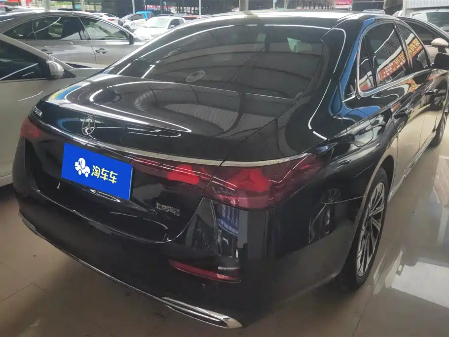 Mercedes-Benz E-Class 2025 E 300 L Luxury Sport фото 3