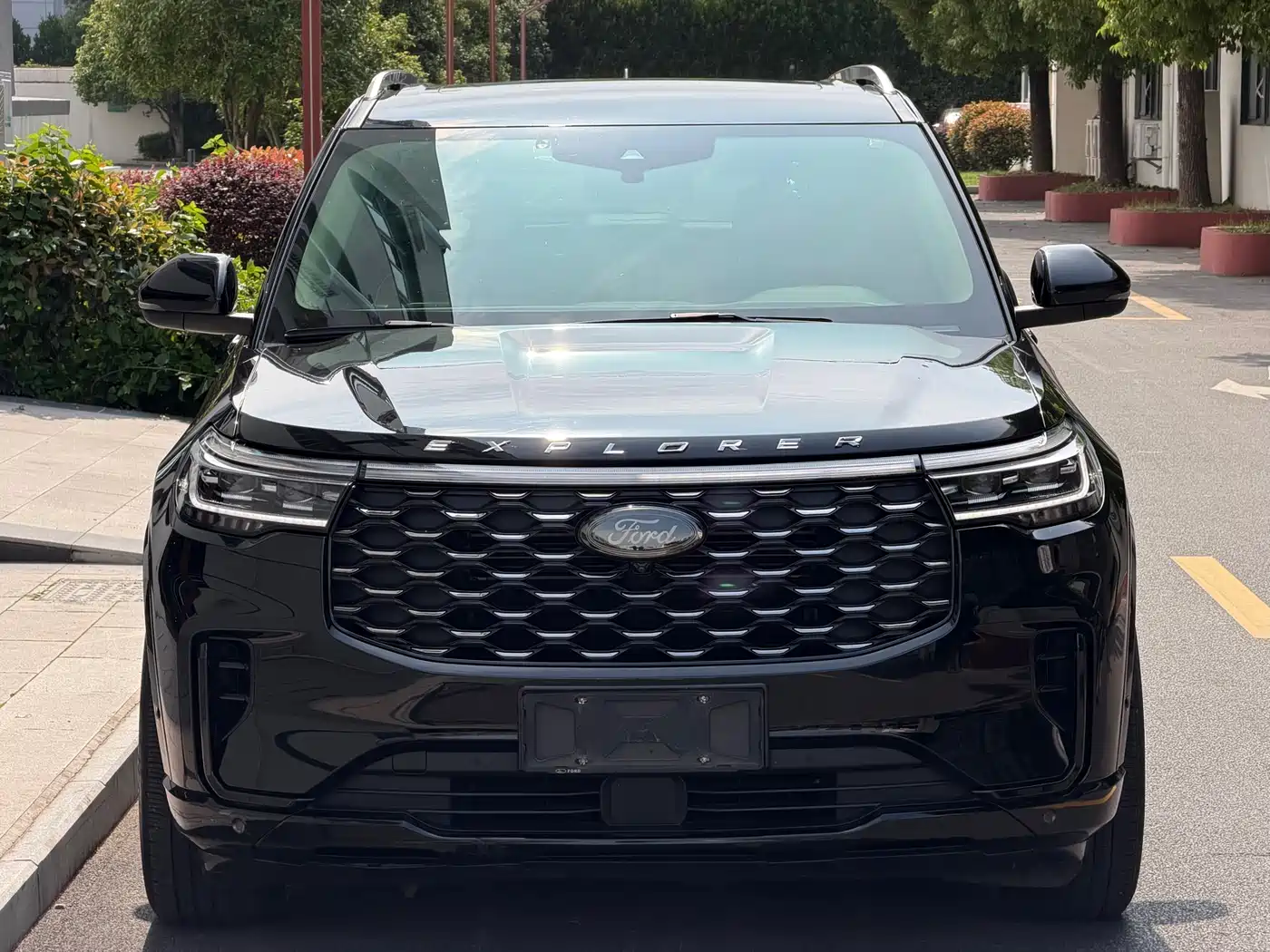 FORD EXPLORER