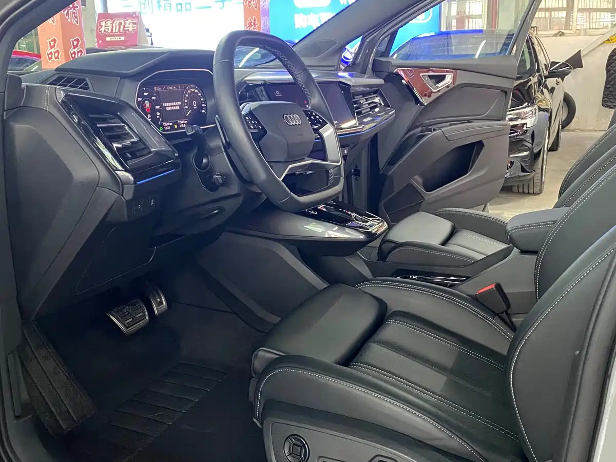 Audi Q4 e-tron 2024 40 e-tron Creation Edition фото 9