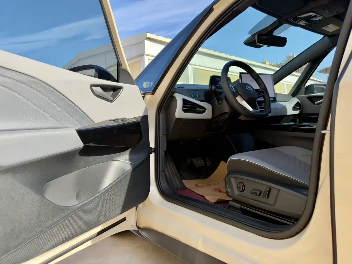 Volkswagen ID.3 2025 Facelift Smart Outstanding Edition фото 4