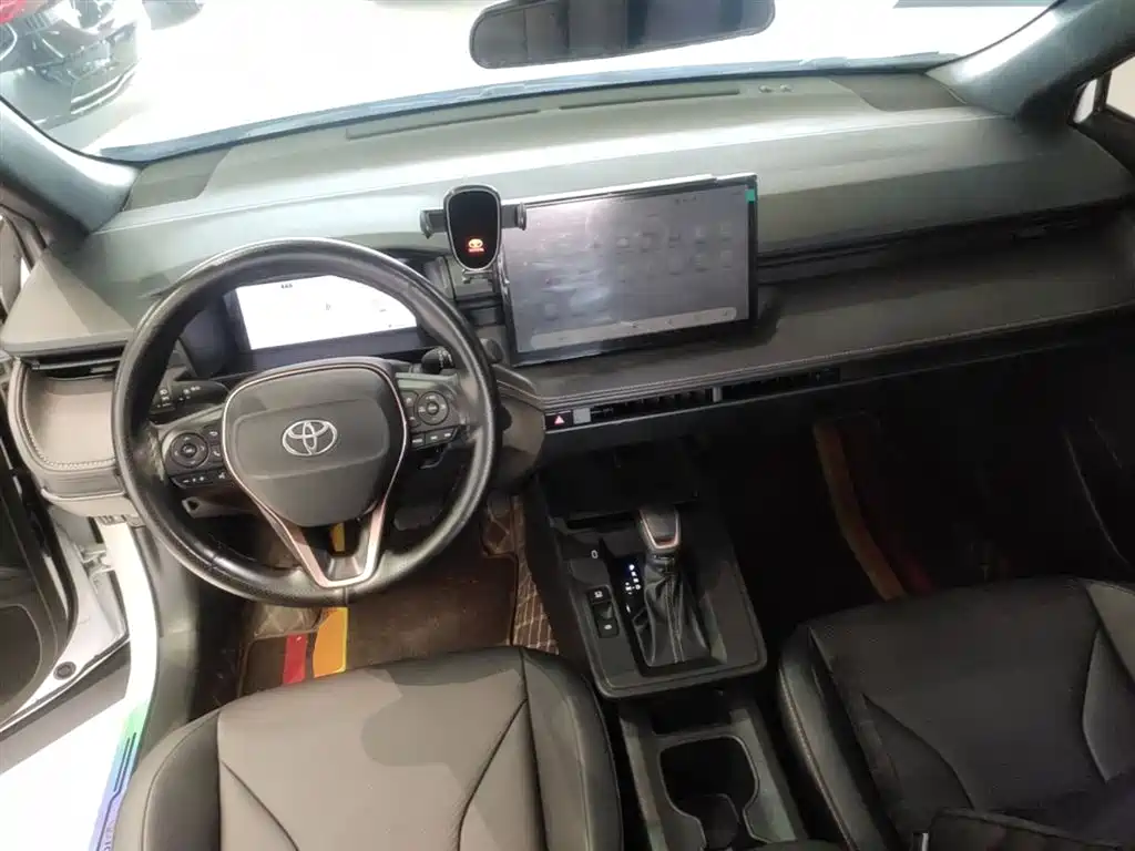 Toyota Frontlander 2025 2.0L CVT Base Version фото 10