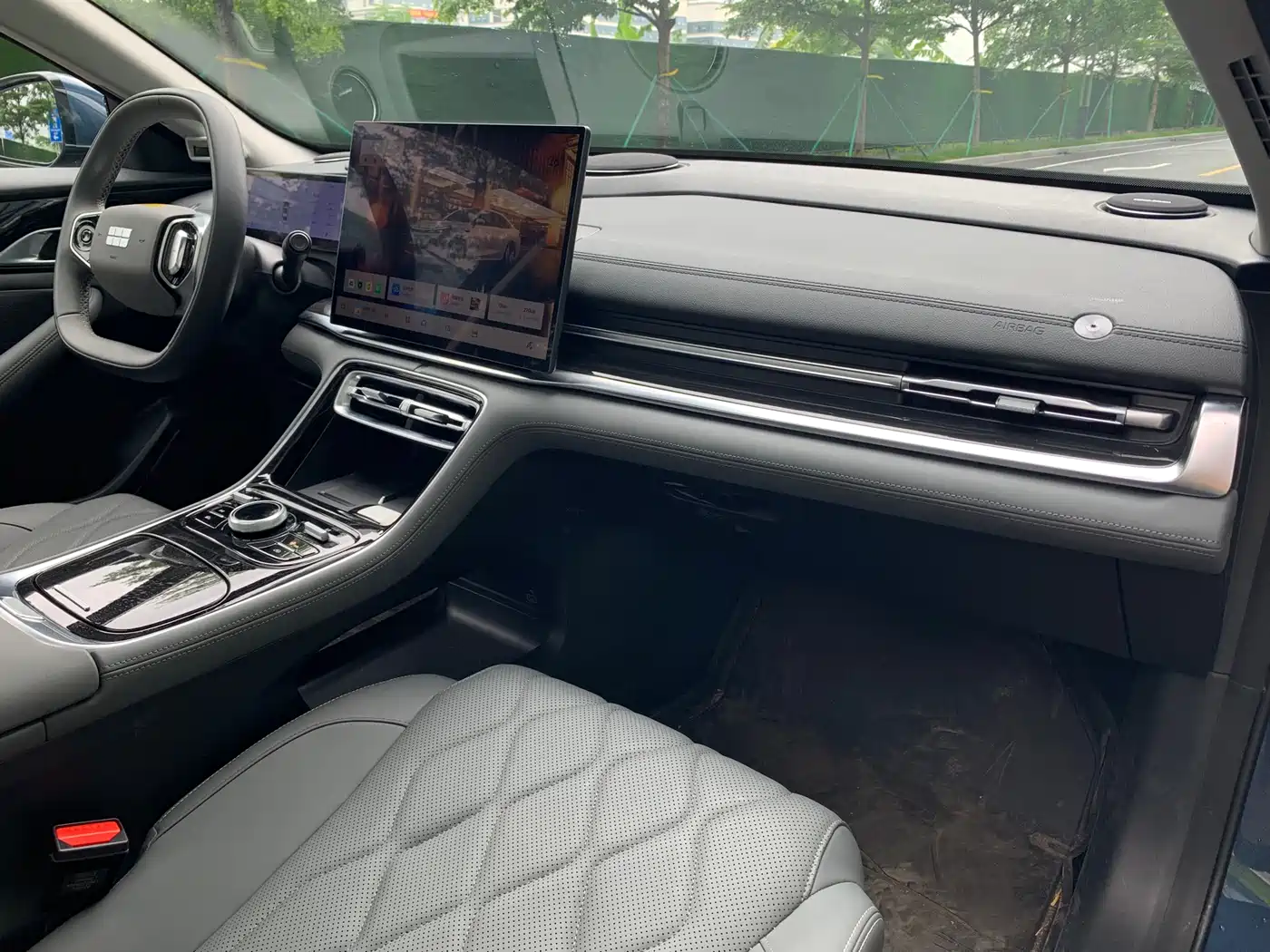 Geely Galaxy Galaxy A7 2025 EM-i 150km Explorer+ Edition фото 20