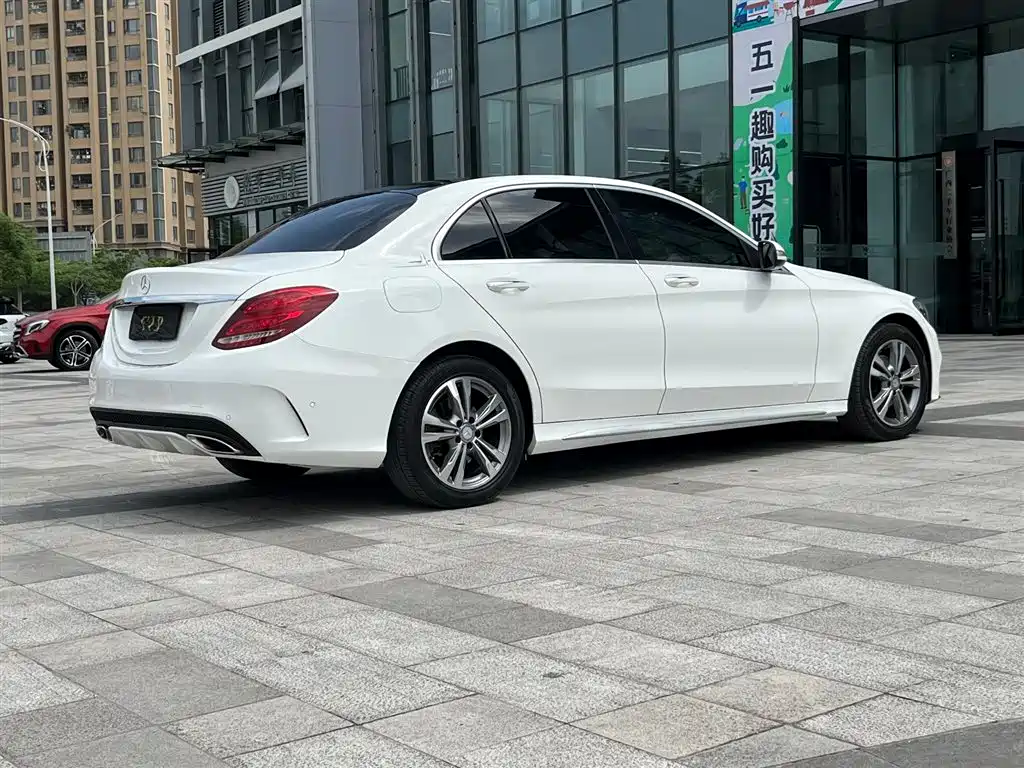Mercedes-Benz C-Class 2017 Facelift C 200 L Sport Edition фото 5