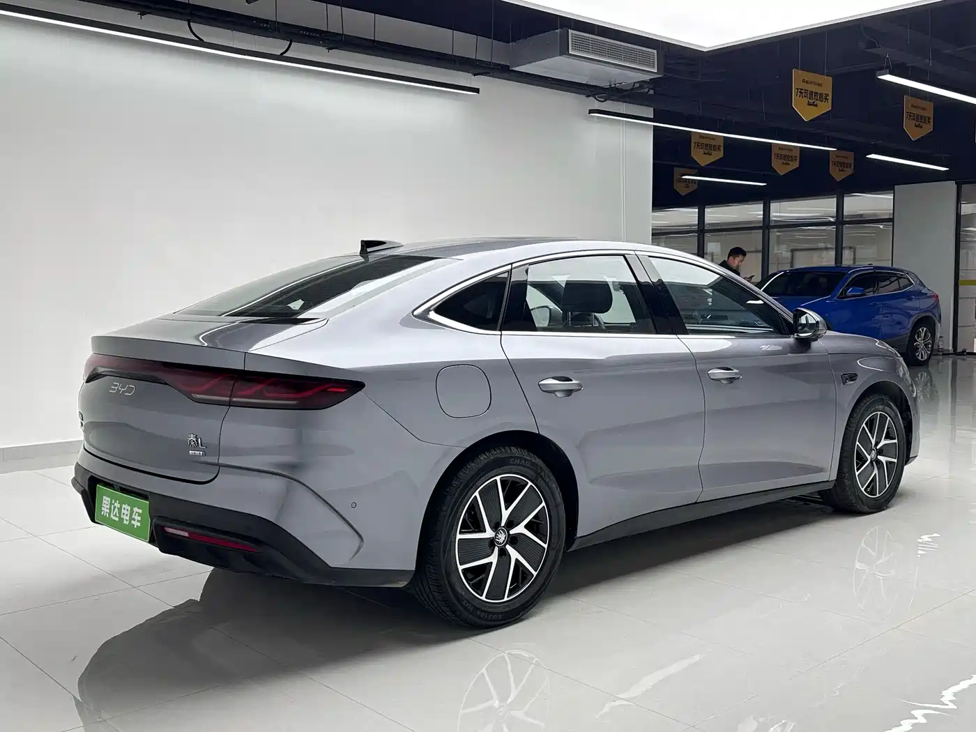 BYD Qin L 2025 DM-i Smart Drive Edition 120KM Surpassing фото 5