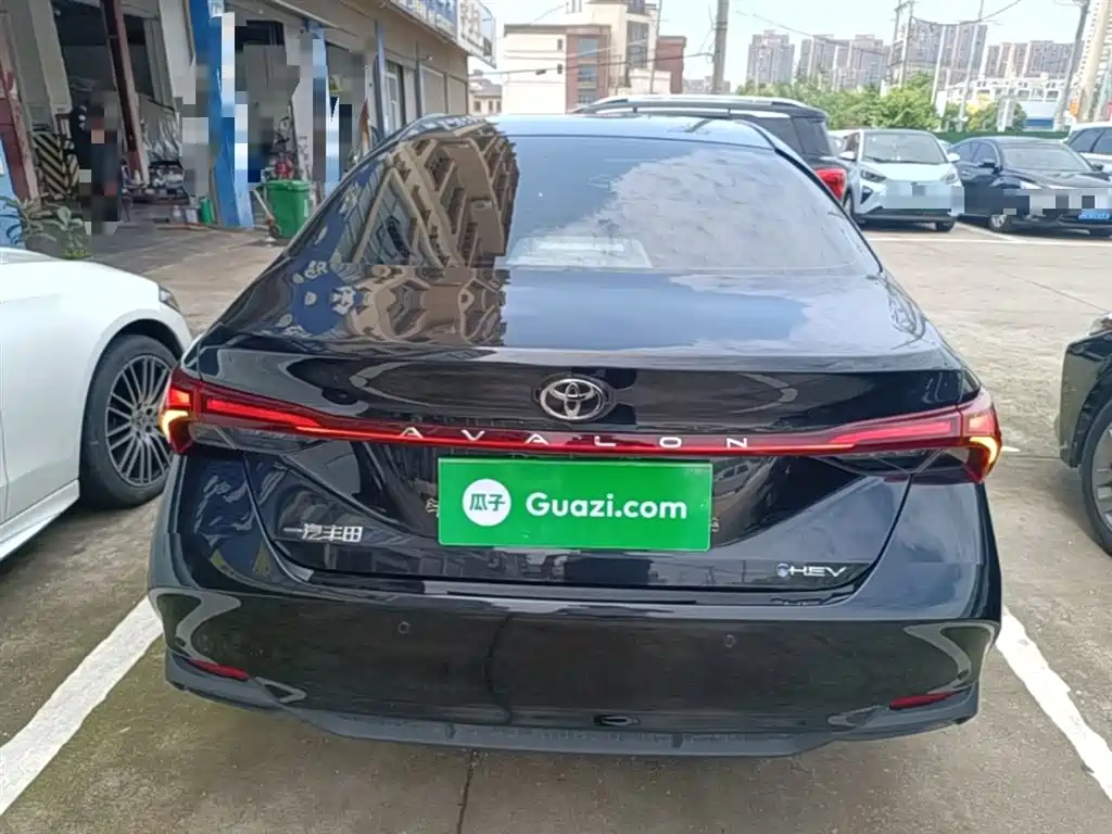 Toyota Avalon 2024 Hybrid 2.0L Luxury Edition фото 6