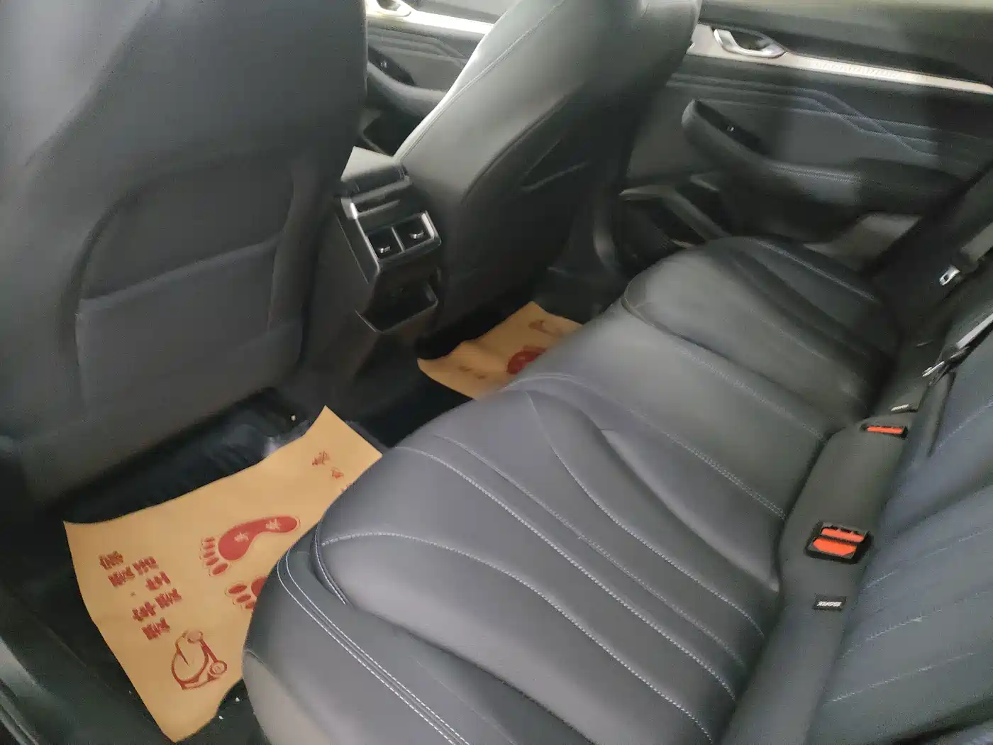 Фото 6 - Geely Preface