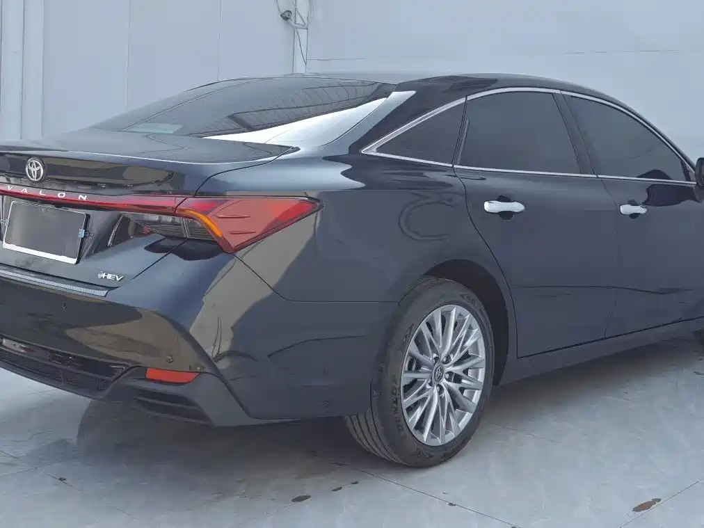 Toyota Avalon 2024 Hybrid 2.0L Luxury Edition фото 9