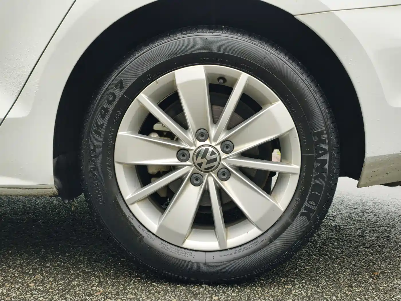 Volkswagen Sagitar 2018 1.6L Automatic Fashion фото 11