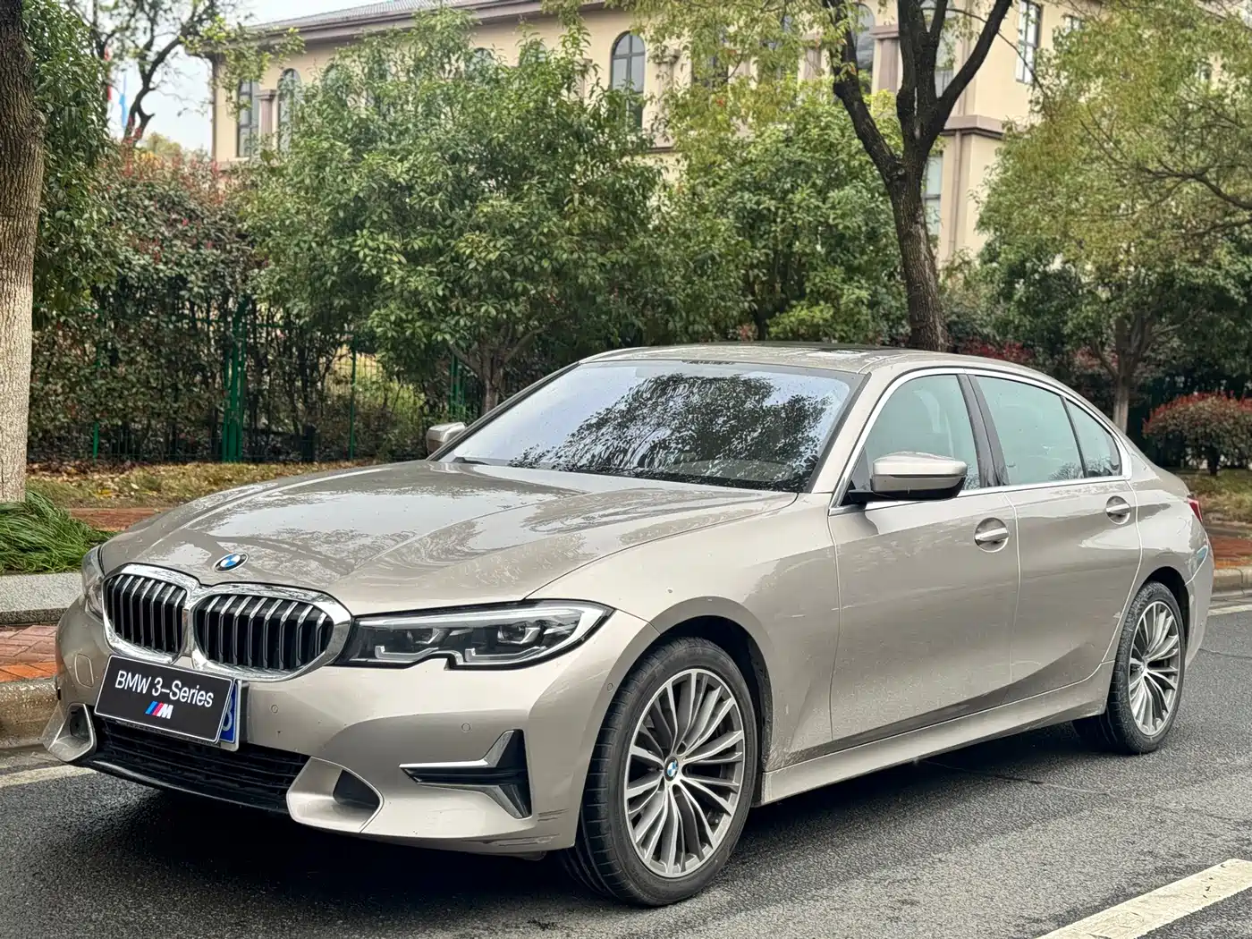 BMW 3 Series 2020 325Li Launch Edition