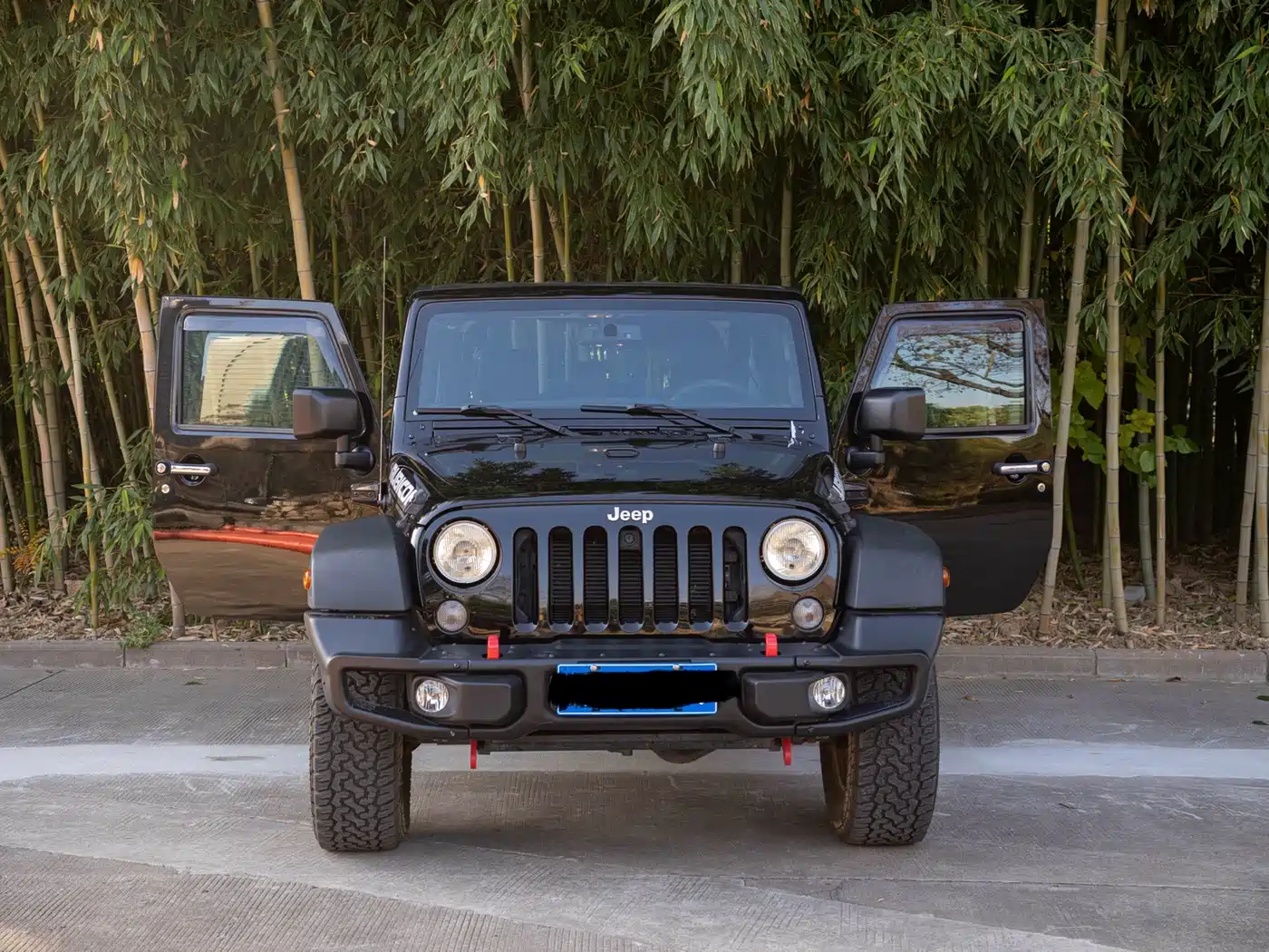 Фото 1 - Jeep Wrangler