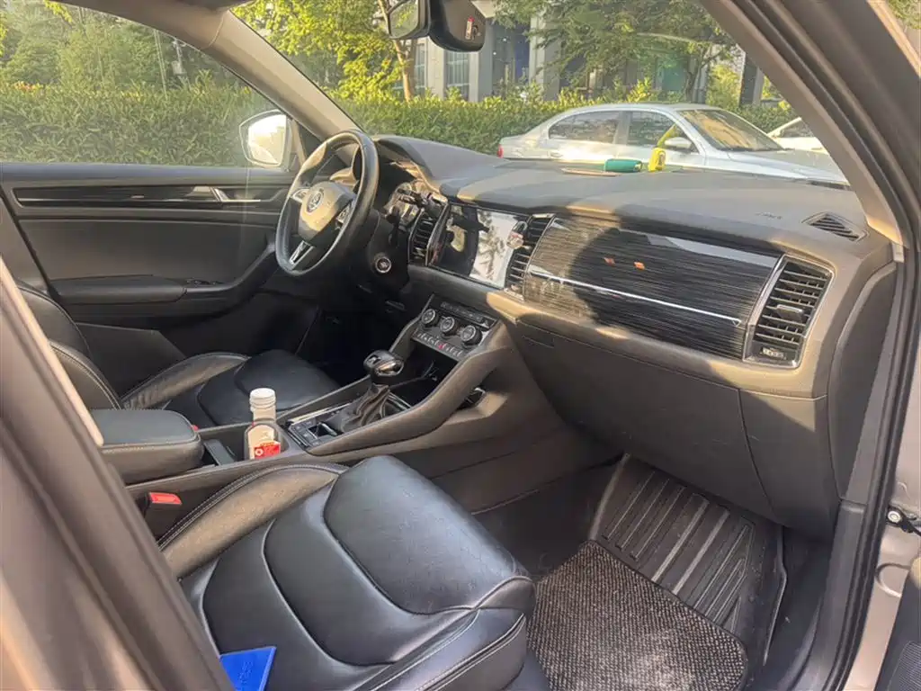 Škoda Kodiaq 2018 Facelift TSI330 7-seat 2WD Premium Luxury Edition фото 12