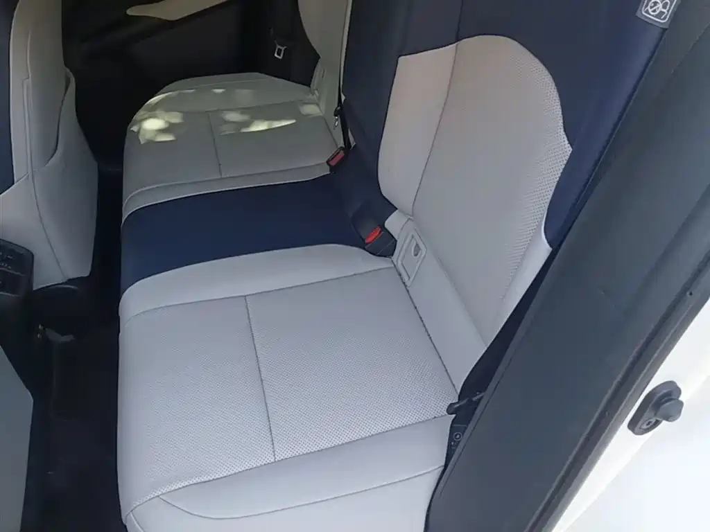 Lexus UX 2020 260h Explore Enjoy Edition фото 17