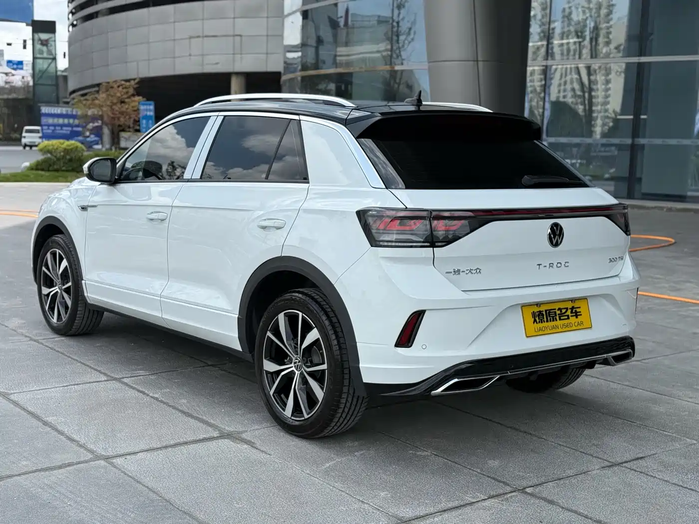 Volkswagen T-ROC 2023 300TSI DSG 2WD Dawn Edition фото 5