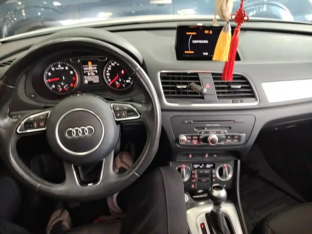 Фото 10 - Audi Q3