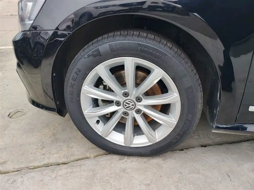 Volkswagen Passat 2017 330TSI DSG Prestige фото 23