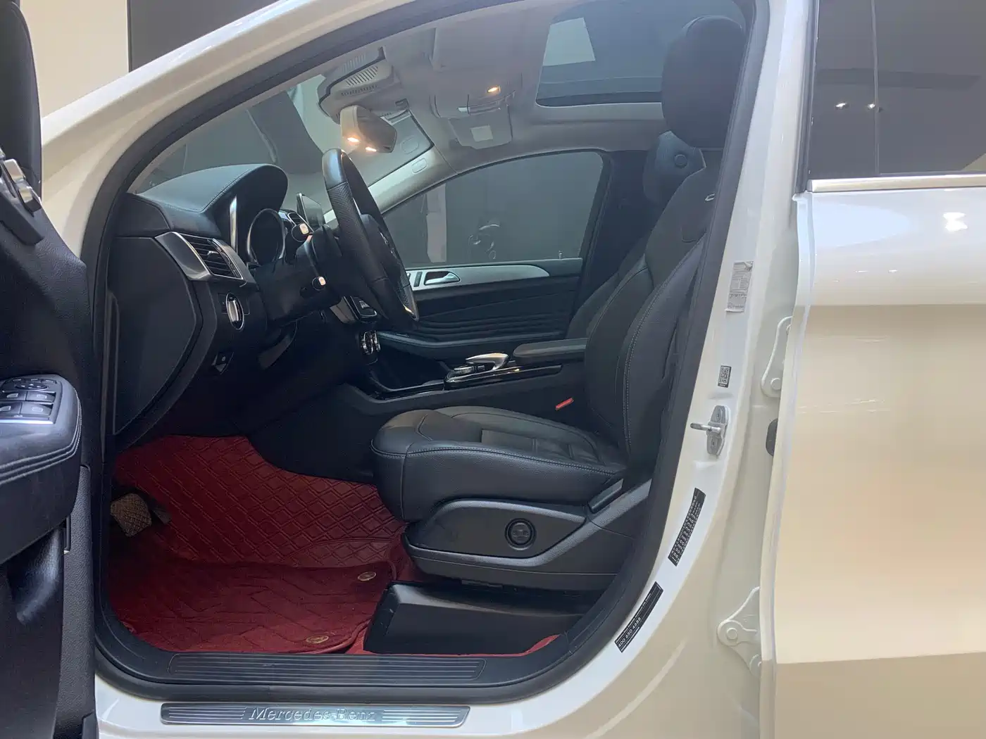Mercedes-Benz GLE Coupe 2015 GLE 400 4MATIC Coupe SUV фото 6