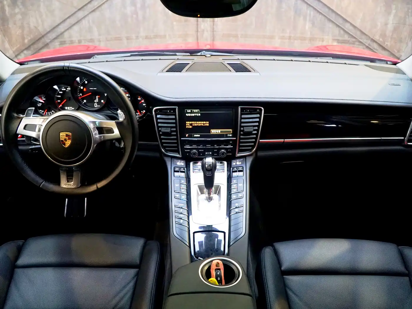 Porsche Panamera 2016 Panamera Edition 3.0T фото 2
