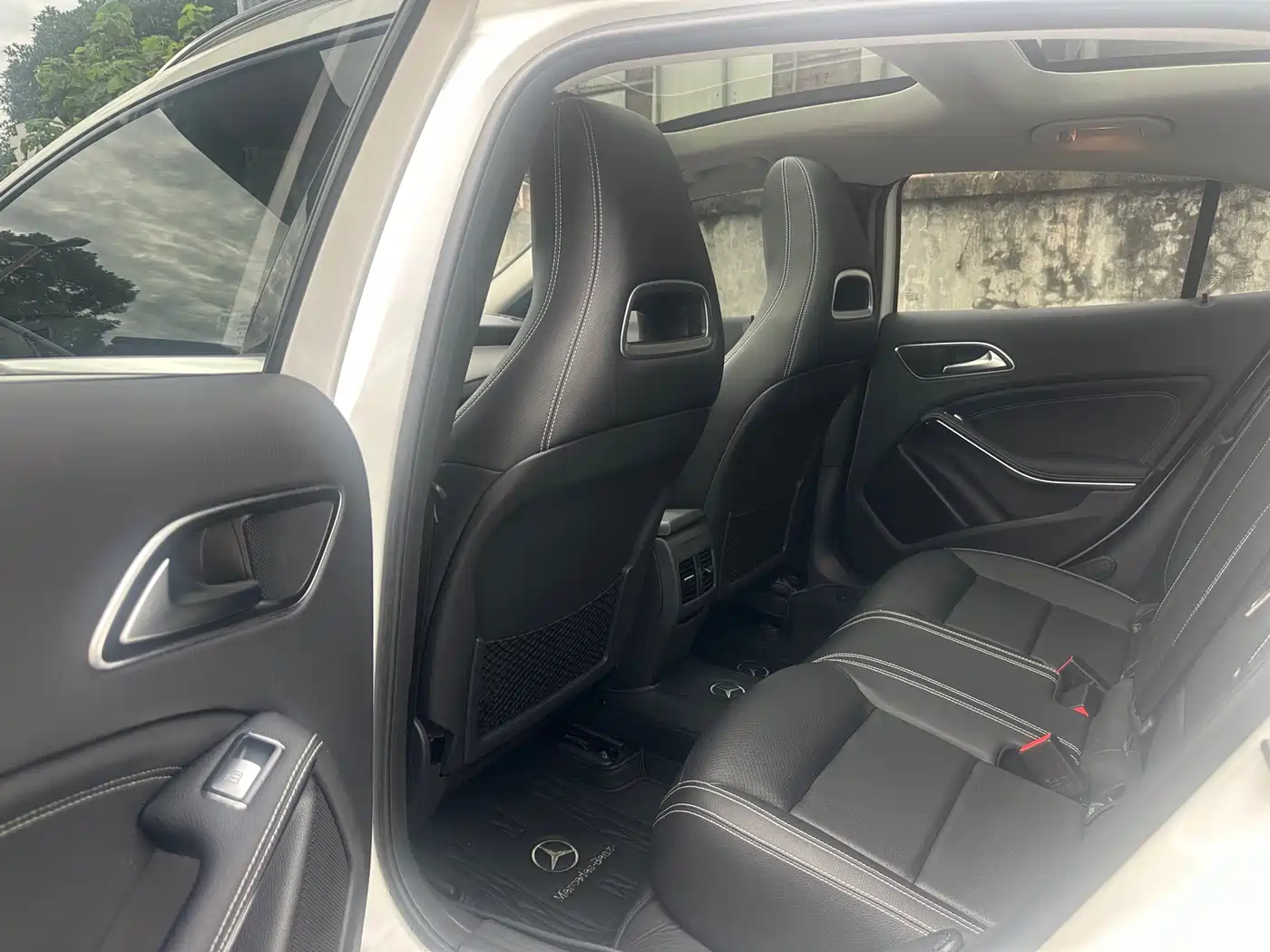 Mercedes-Benz GLA 2016 GLA 200 Dynamic фото 5