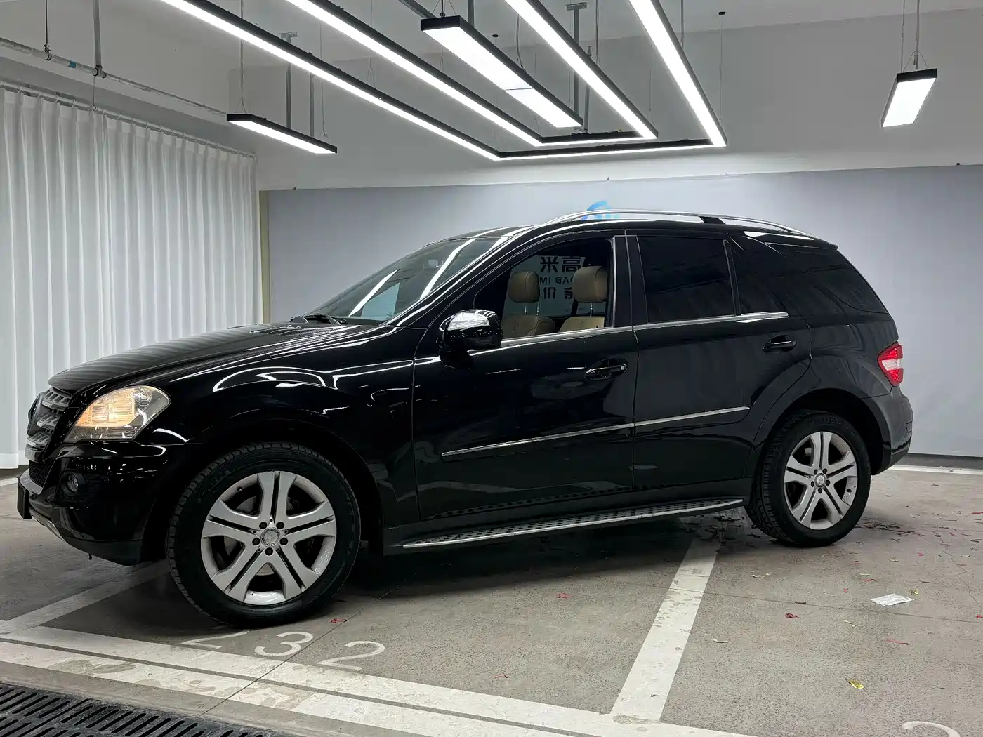 Mercedes-Benz M-Class 2010 ML 350 4MATIC Luxury фото 3