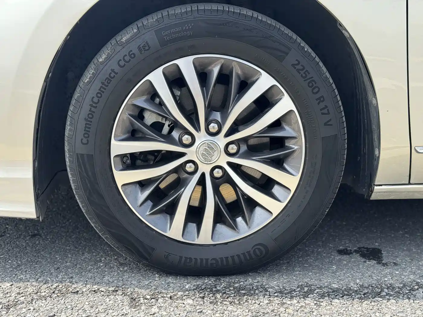 Buick GL8 2018 ES 28T Premium Type China VI фото 32