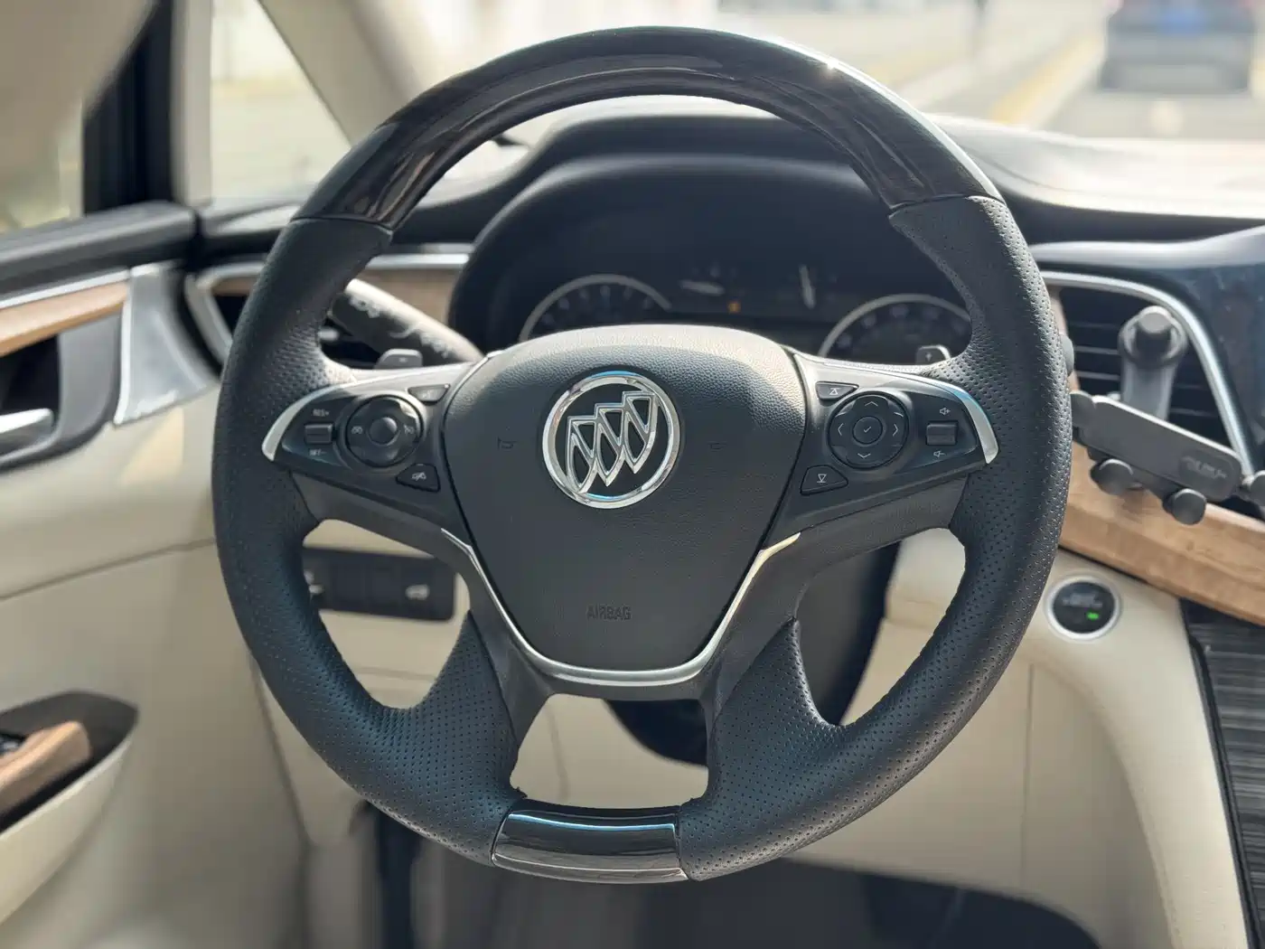 Buick GL8 2018 ES 28T Premium Type China VI фото 35