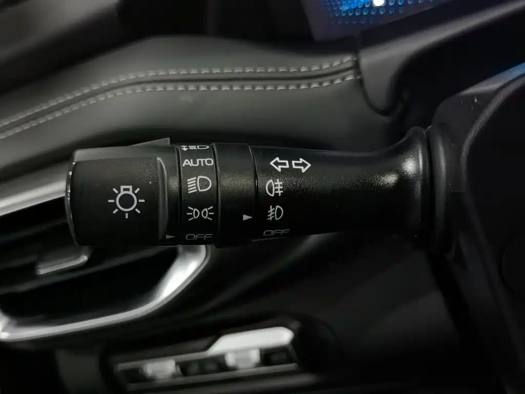 Geely Haoyue 2020 2020 1.8TD DCT Flagship 7-Seater