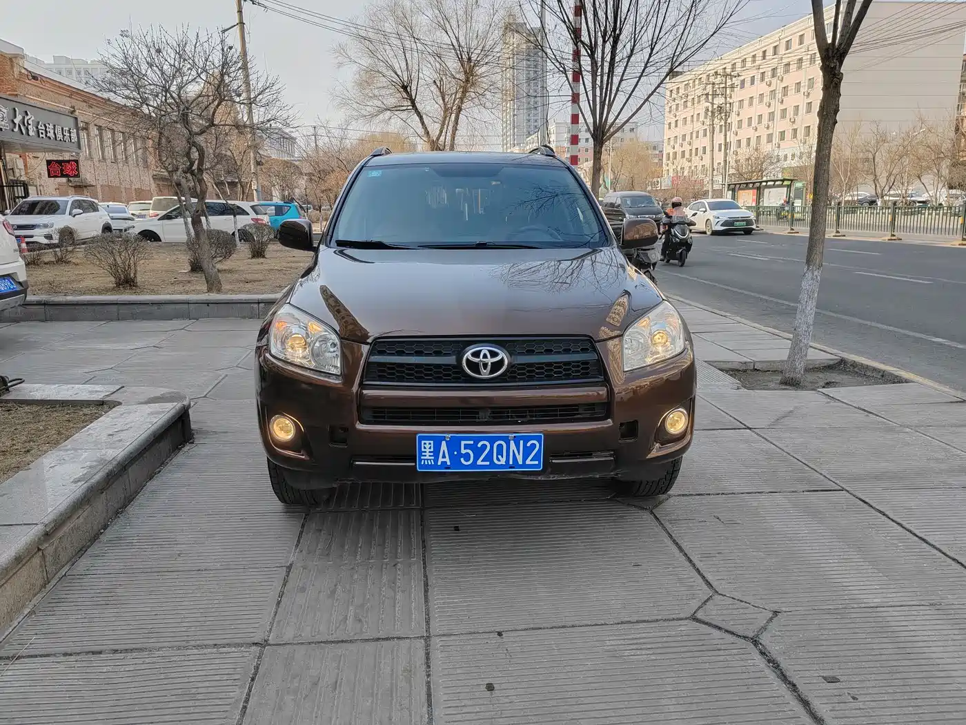 Toyota RAV4 Rongfang 2011 2.0L Automatic Luxury Edition фото 3