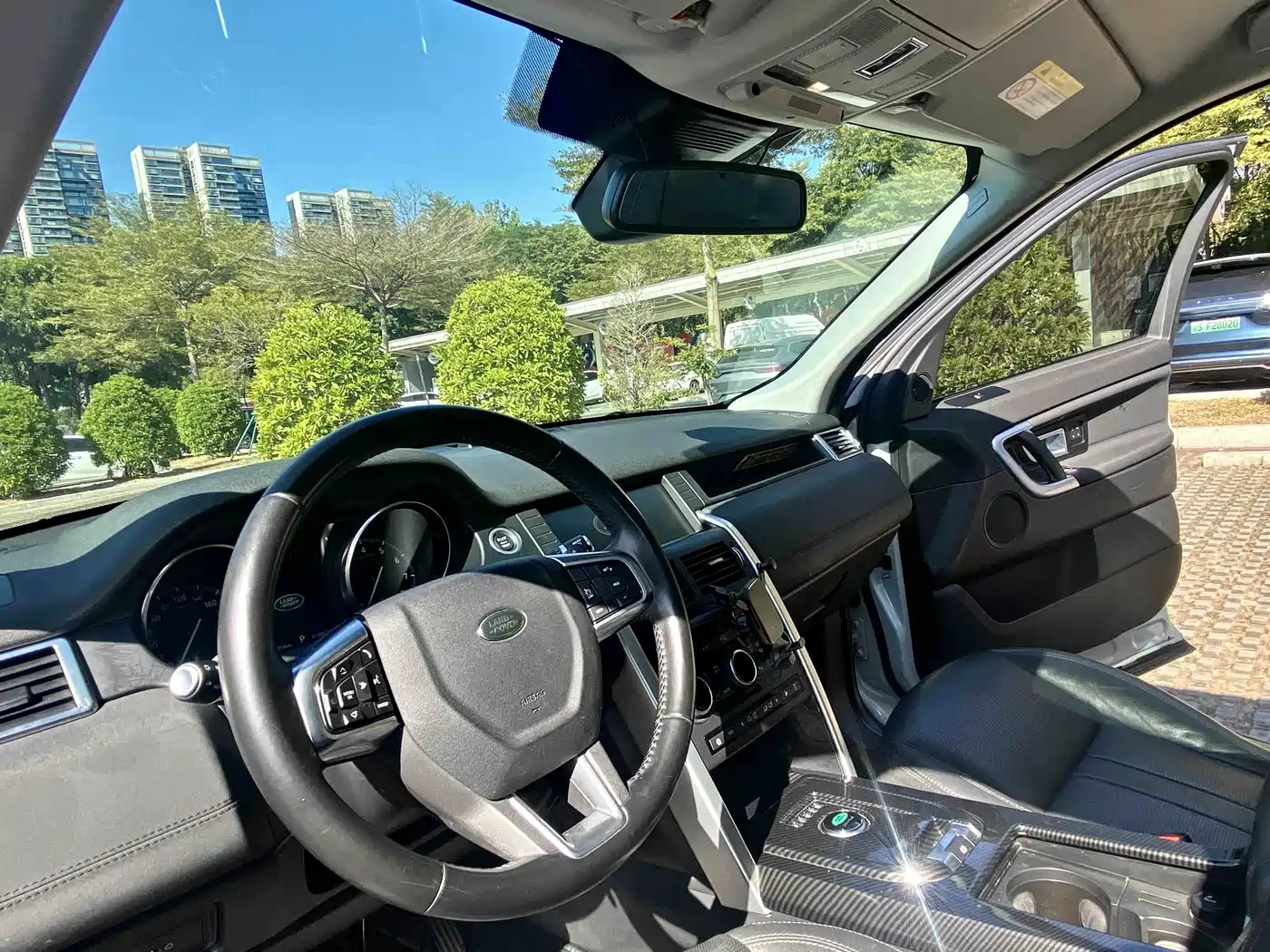 Land Rover Discovery Sport 2018 240PS HSE Edition фото 10