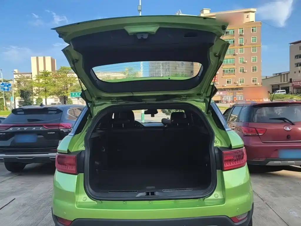 Landwind X7 2017 2015 2.0T Panoramic Flagship Edition
