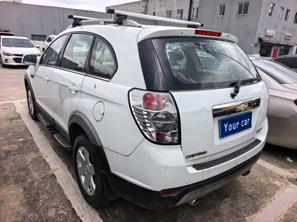 Chevrolet Captiva 2012 2012 Model 2.4L 2WD Urban Edition 5-Seater