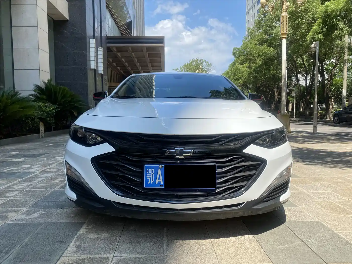 Chevrolet Malibu XL 2019 550T Automatic Sapphire Blue Limited Edition фото 2